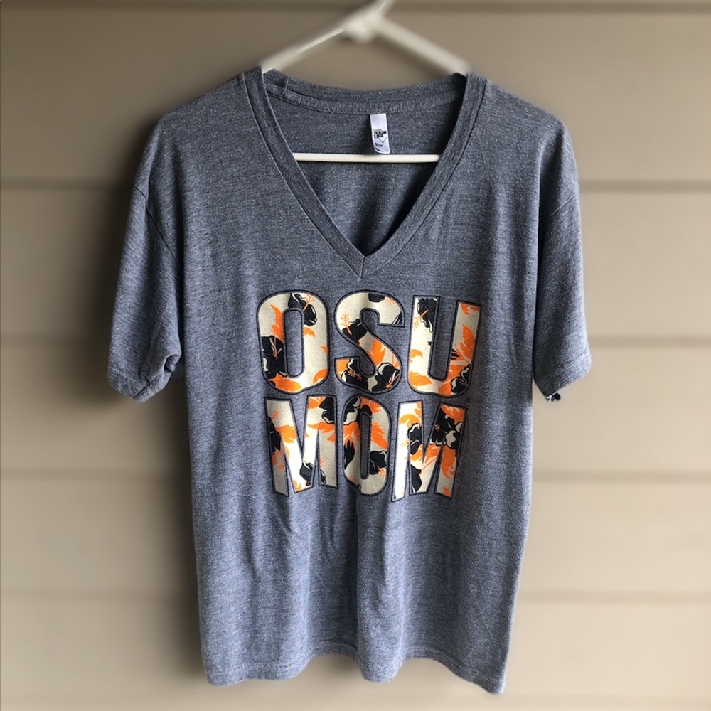 OSU MOM V-Neck T-Shirt